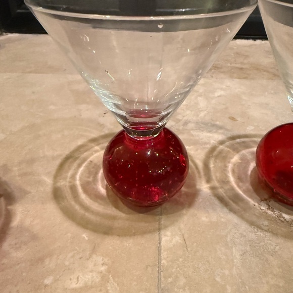 Set of 4 VTG Blown Bubble Ball Bottom Red Martini Glasses 5" Tall, 4” Wide - Picture 3 of 4